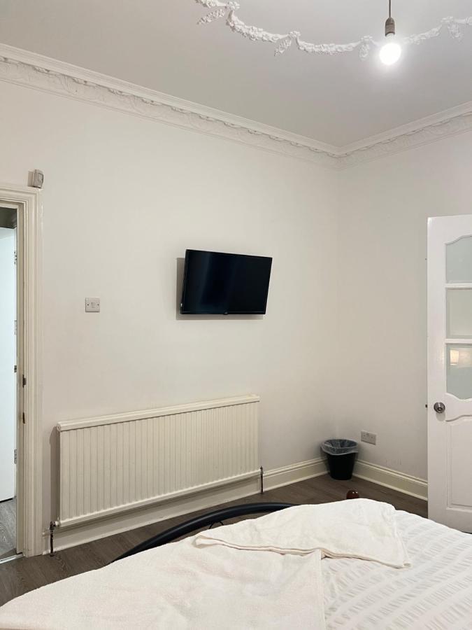Stayeasy En-Suite London Exterior photo